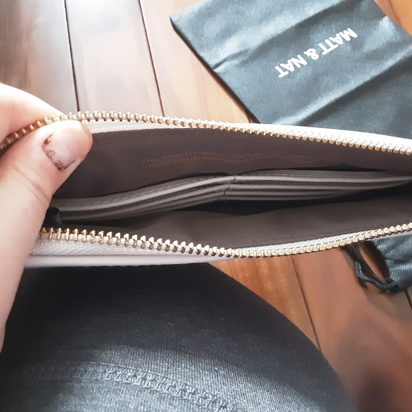 BRAND NEW Matt and Nat Nia Zipper Wallet - Picture 4 of 5